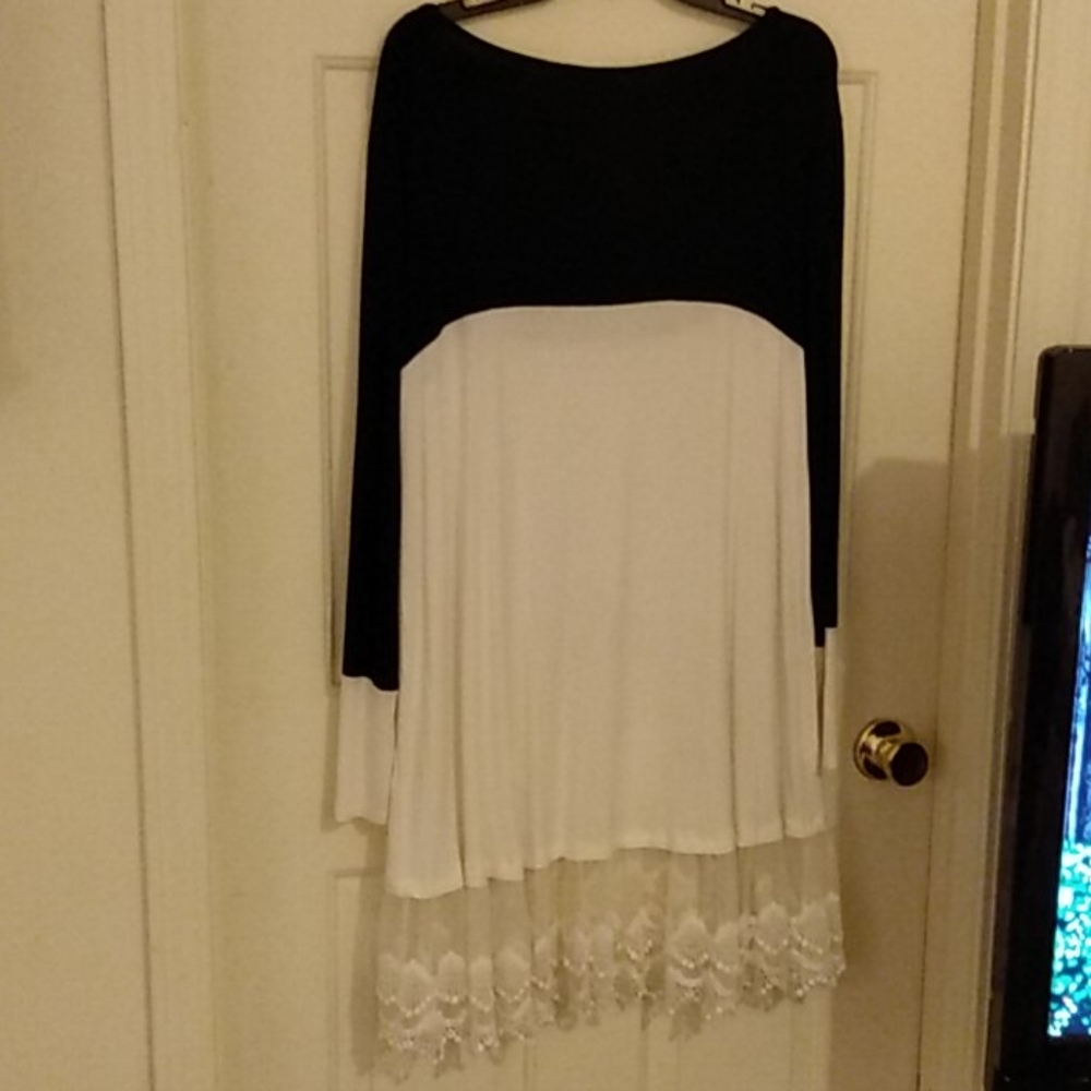 Dress - Picture 2 of 3